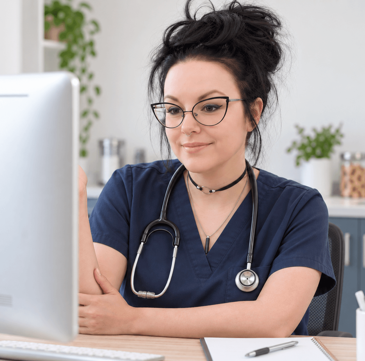 A Vet Tech nutrition specialist has a video call with a customer requesting pet food nutritional support